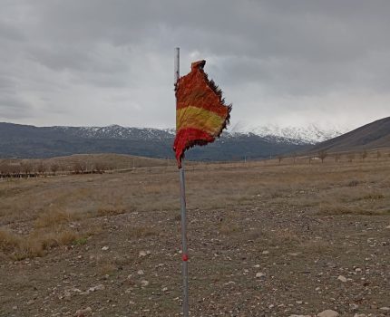 Sürü Düzenine Karşı Bir Bayrak / A Flag Against the Herd Mentality